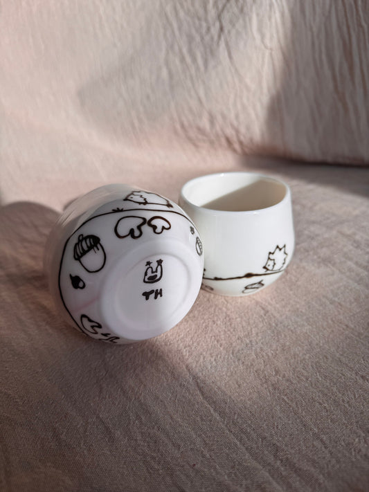 B grade: Porcelain cups ദ്ദി ˉ͈̀꒳ˉ͈́ )✧