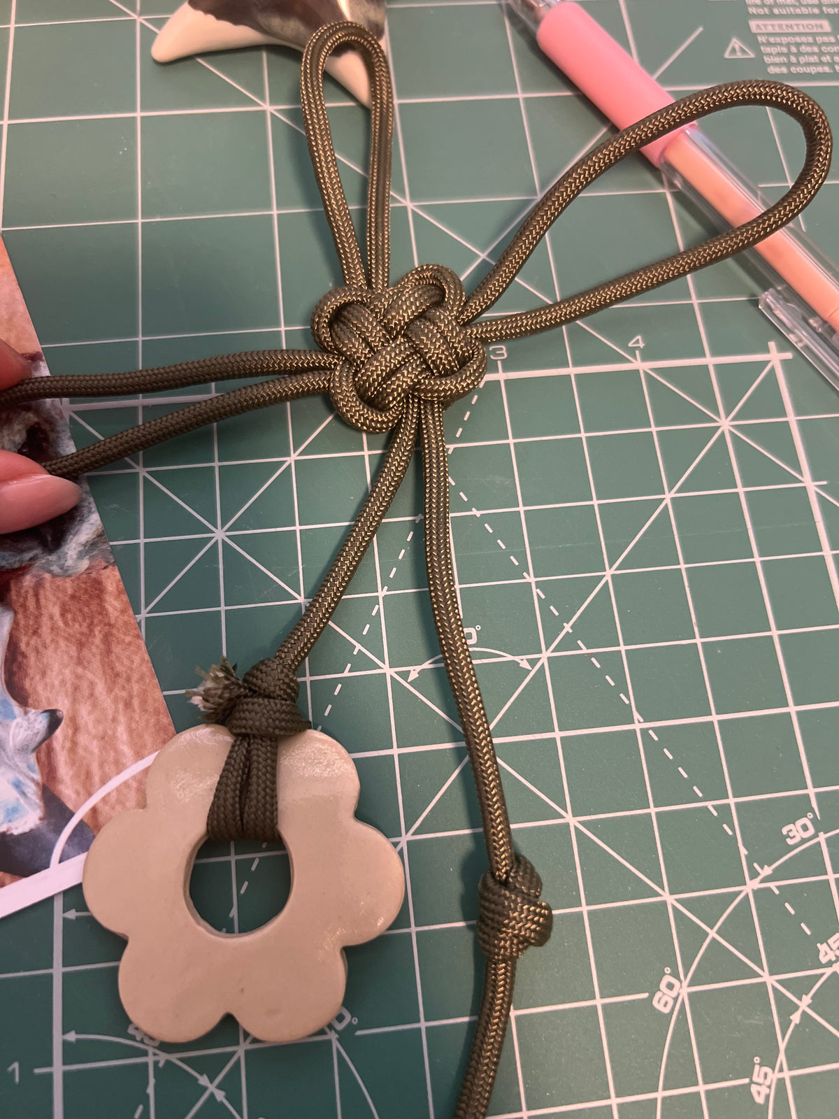 Lucky knot